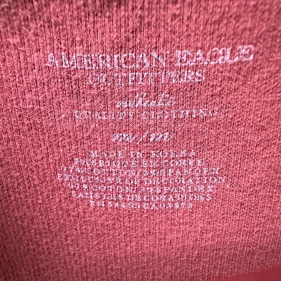 American Eagle (size M) Fitted Slim Tank w/Lace Embellishment - Picture 3 of 3